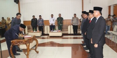 Plt. Bupati Muara Enim Melalui Sekda, Lantik Pejabat Pimpinan Tinggi Pratama dan Pejabat Administrator.