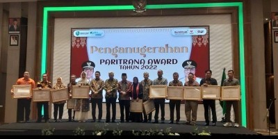 Komitmen Lindungi Pekerja, PTBA Raih Paritrana Award