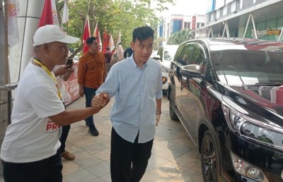 Disambut Meriah Milenial, Cawapres Gibran Kunjungi OPI Mall Jakabaring Palembang