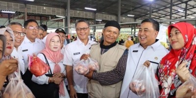 Pemkab Muara Enim Gelar Operasi Pasar Murah Atasi Kenaikan Harga Telur dan Ayam.