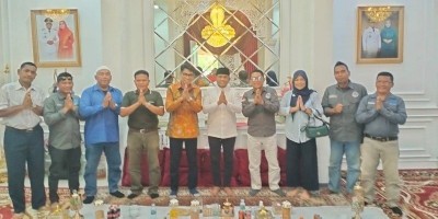 Bupati Pelalawan Masuk Nominator Penerima PJS Award, Pengurus Serahkan Surat DPP.