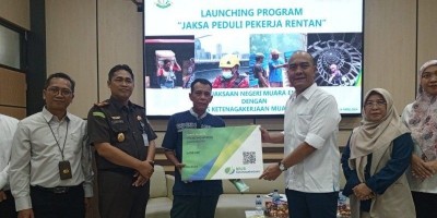 Kejaksaan Negri Kabupaten Muara Enim Gelar Lounching Program Jaksa Peduli Pekerja Rentan.